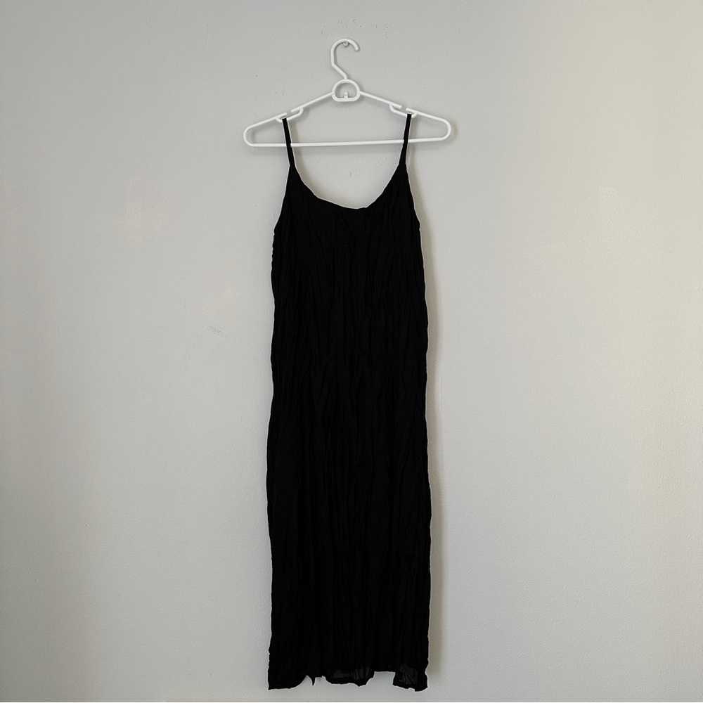 Black Spaghetti Strap Pleated Maxi Dress